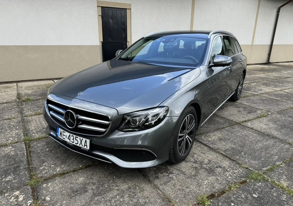 Mercedes-Benz Klasa E cena 149900 przebieg: 76000, rok produkcji 2019 z Łaskarzew małe 667